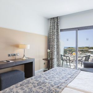 Double or Twin Room Side Sea View